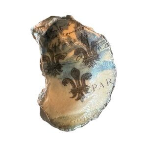 Decoupage Oyster Shell with Fleur des lis